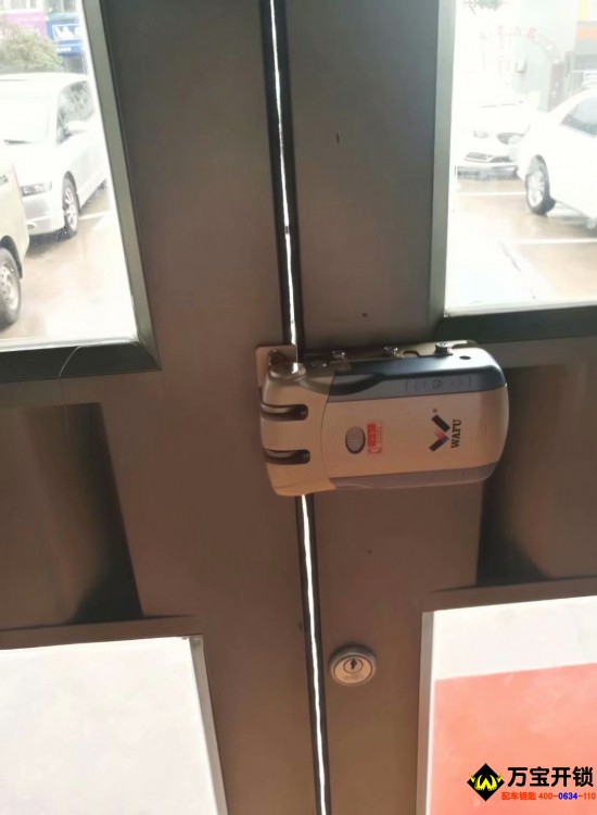 萊蕪遙控鎖！隱形鎖！遠程遙控開鎖！室內(nèi)觸摸開鎖！再也不擔(dān)心亂人進了！讓小偷更無從下手！0634-6666266