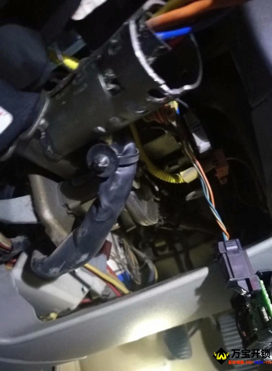 被高速路修改破壞的點火鎖，簡單的斷齒搞的問題復(fù)雜